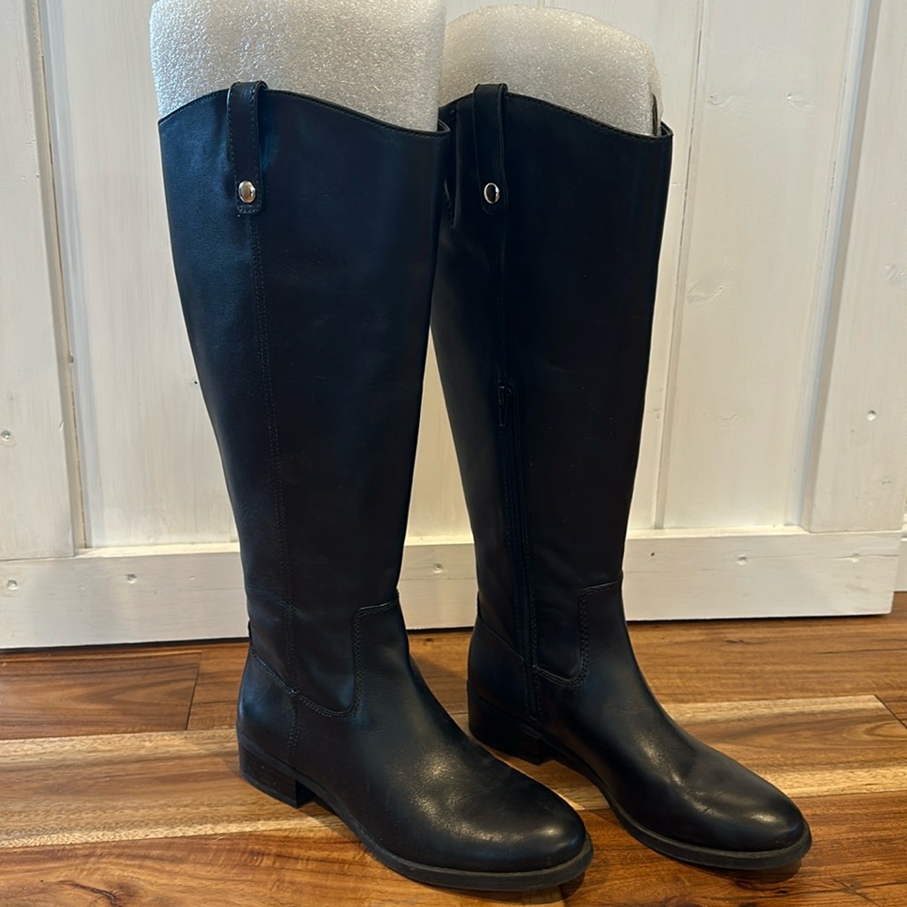 INC Fawne boot. Wide Calf. Black.